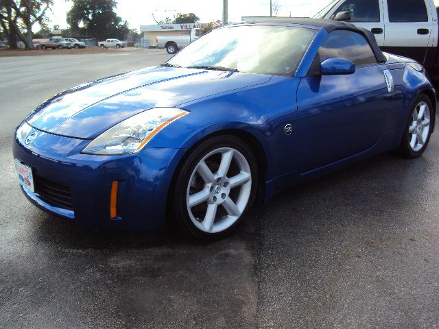 2004 Nissan 350Z 5dr 7-pass Van V6 LE FWD