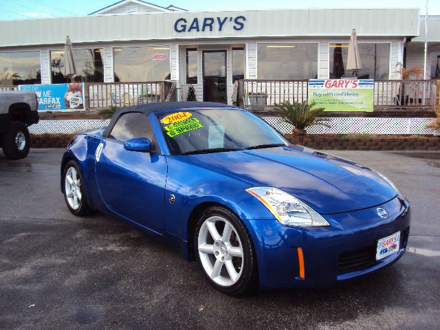 2004 Nissan 350Z 5dr 7-pass Van V6 LE FWD