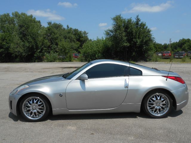2004 Nissan 350Z 5DR 7-pass VAN I4 FWD