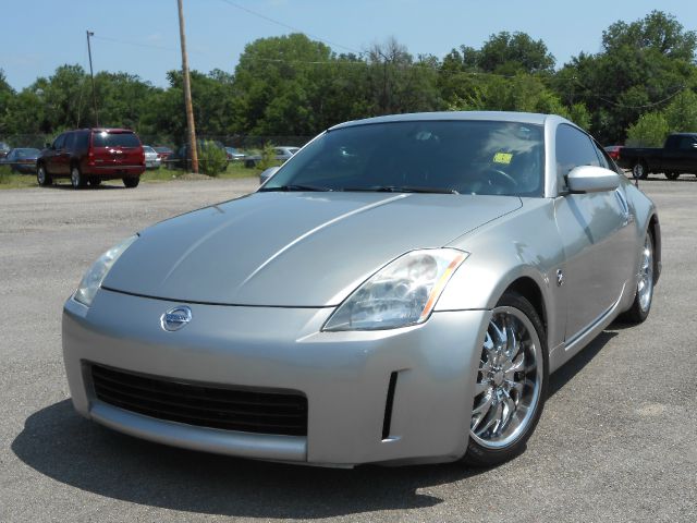 2004 Nissan 350Z 5DR 7-pass VAN I4 FWD