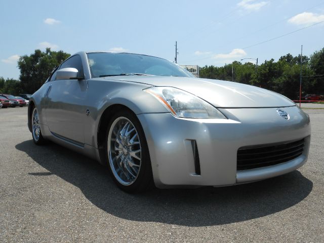 2004 Nissan 350Z 5DR 7-pass VAN I4 FWD