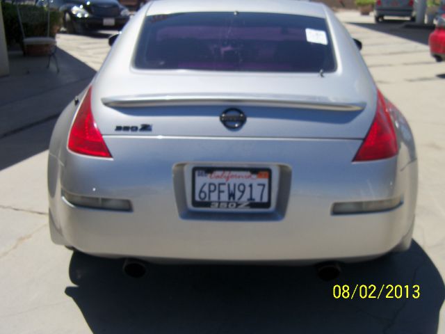 2004 Nissan 350Z 450H Sedan 4D