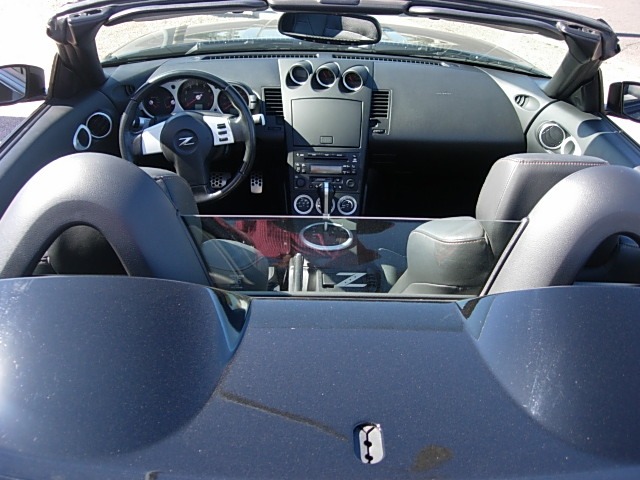 2004 Nissan 350Z 5DR 7-pass VAN I4 FWD