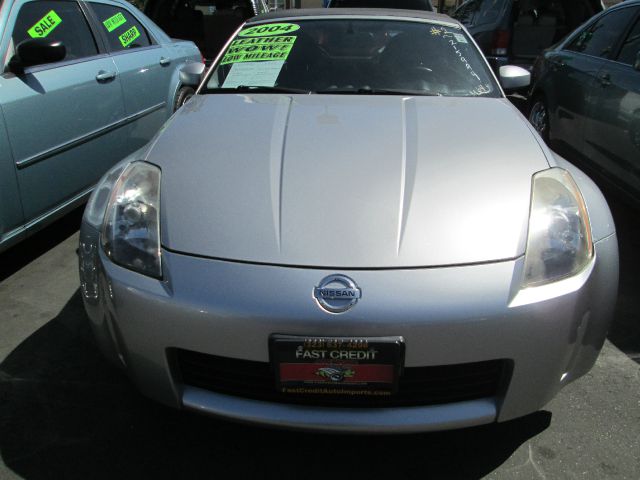 2004 Nissan 350Z 5DR 7-pass VAN I4 FWD