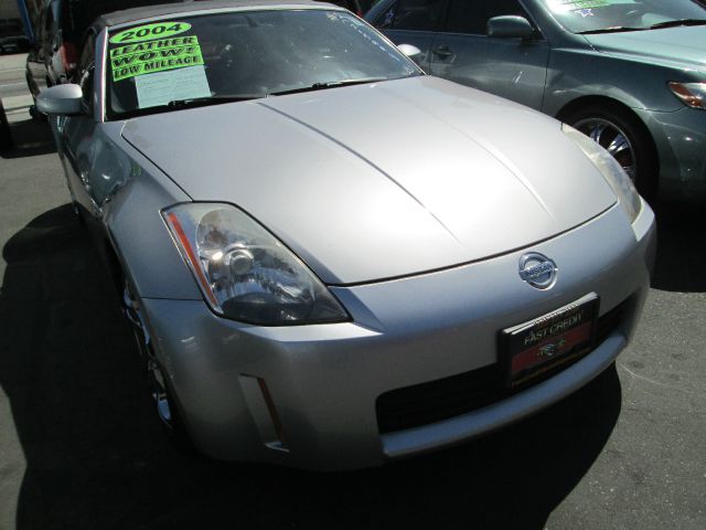 2004 Nissan 350Z 5DR 7-pass VAN I4 FWD
