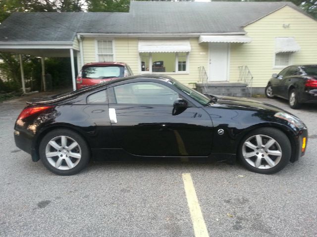 2004 Nissan 350Z 450H Sedan 4D