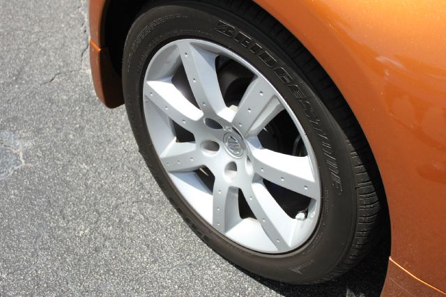 2004 Nissan 350Z 5DR 7-pass VAN I4 FWD