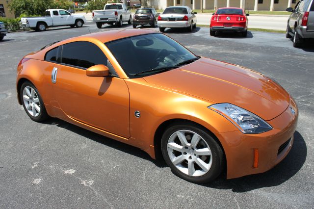 2004 Nissan 350Z 5DR 7-pass VAN I4 FWD