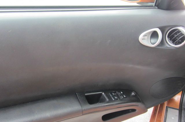 2004 Nissan 350Z 5DR 7-pass VAN I4 FWD