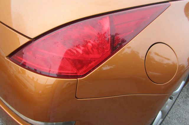 2004 Nissan 350Z 5DR 7-pass VAN I4 FWD