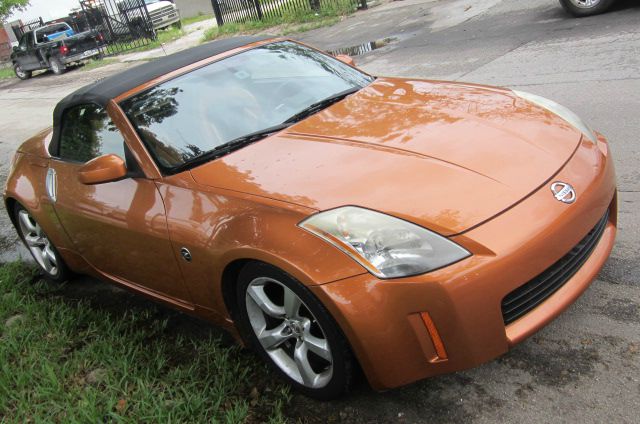 2004 Nissan 350Z 5DR 7-pass VAN I4 FWD