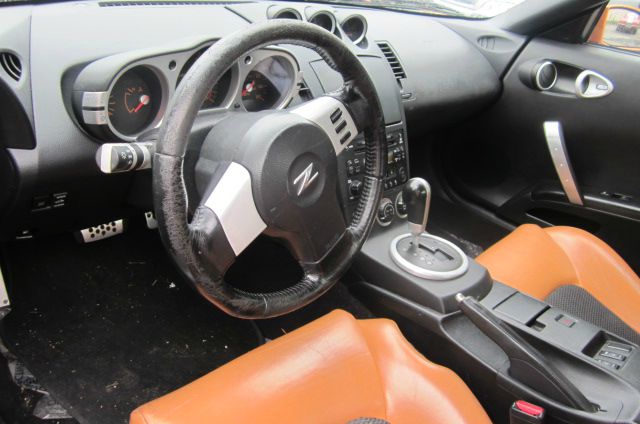 2004 Nissan 350Z 5DR 7-pass VAN I4 FWD