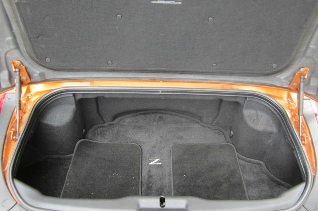 2004 Nissan 350Z 5DR 7-pass VAN I4 FWD