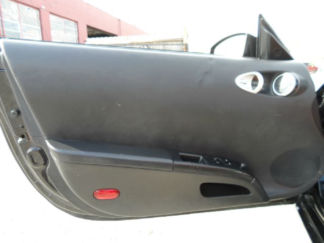 2004 Nissan 350Z Hatchback GS 5-spd