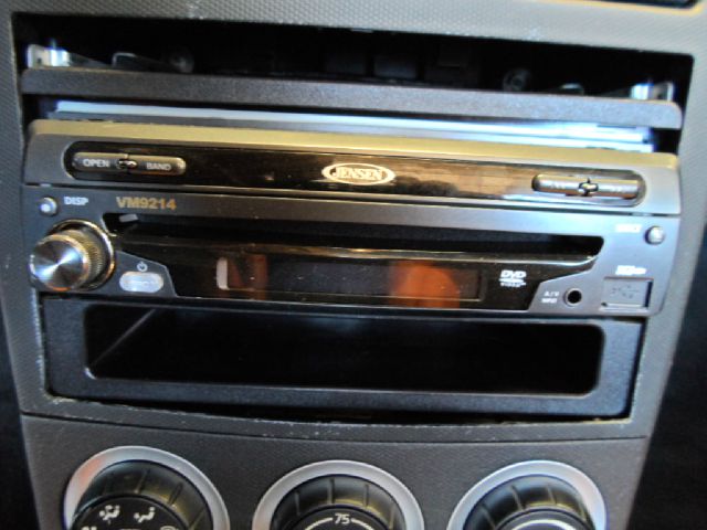 2004 Nissan 350Z Hatchback GS 5-spd