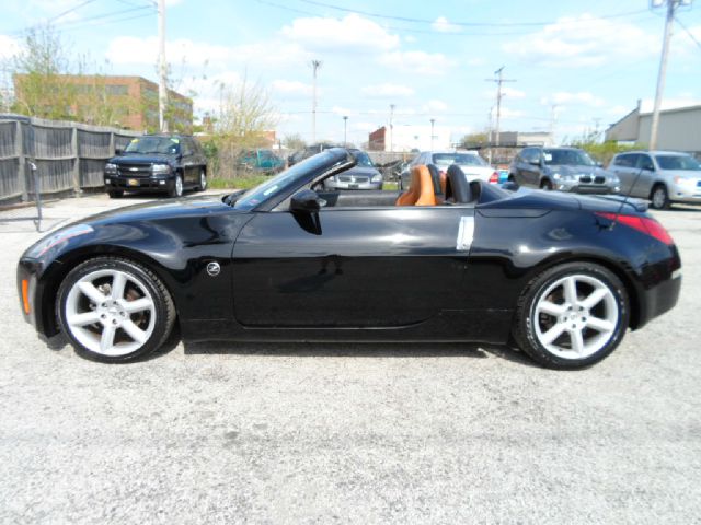 2004 Nissan 350Z Hatchback GS 5-spd