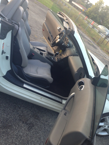 2005 Nissan 350Z 5dr 7-pass Van V6 LE FWD