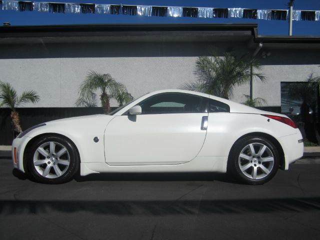 2005 Nissan 350Z 5DR 7-pass VAN I4 FWD