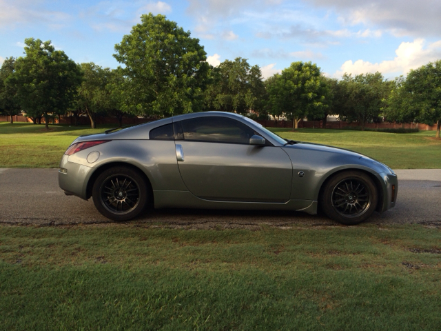 2005 Nissan 350Z 2dr Cpe Auto W/moonroof