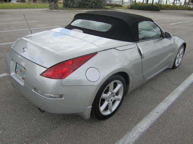 2005 Nissan 350Z 5DR 7-pass VAN I4 FWD