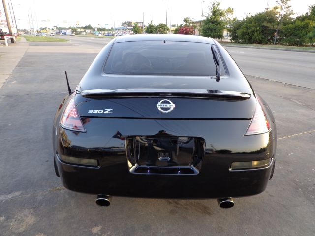 2005 Nissan 350Z 5DR 7-pass VAN I4 FWD
