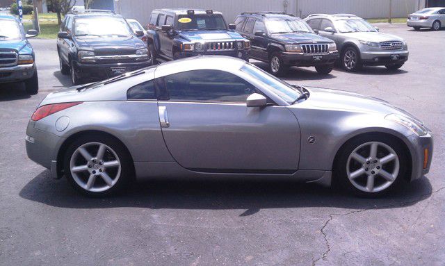 2005 Nissan 350Z Base