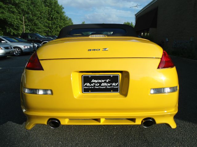 2005 Nissan 350Z 5DR 7-pass VAN I4 FWD