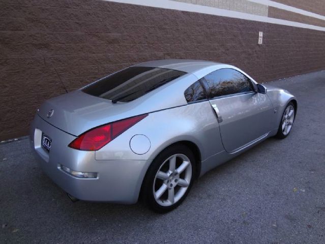 2005 Nissan 350Z 5DR 7-pass VAN I4 FWD