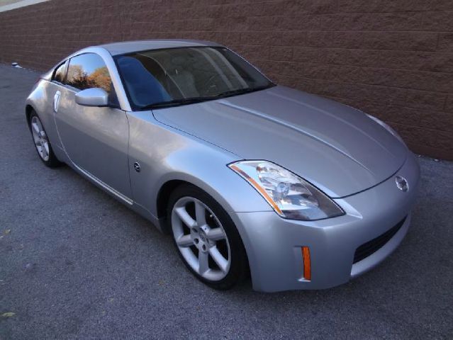 2005 Nissan 350Z 5DR 7-pass VAN I4 FWD