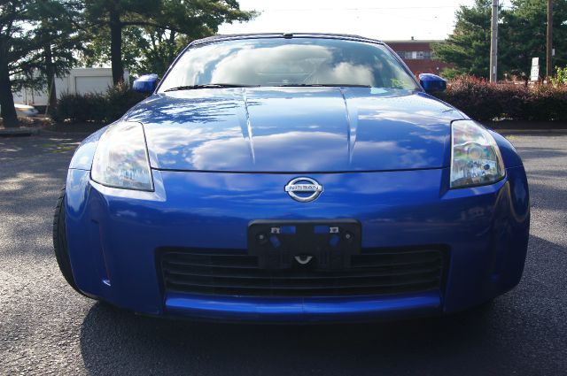 2005 Nissan 350Z 5dr 7-pass Van V6 LE FWD