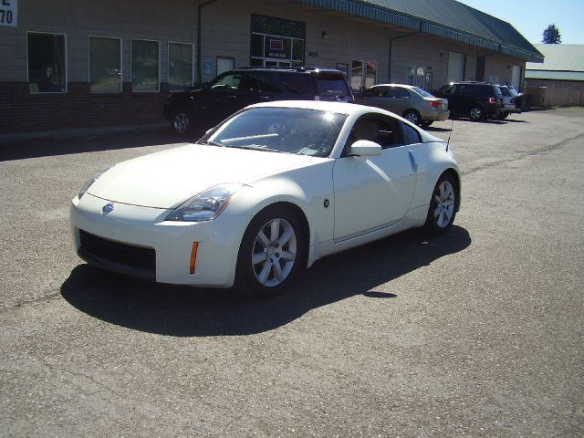 2005 Nissan 350Z 5DR 7-pass VAN I4 FWD