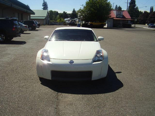 2005 Nissan 350Z 5DR 7-pass VAN I4 FWD