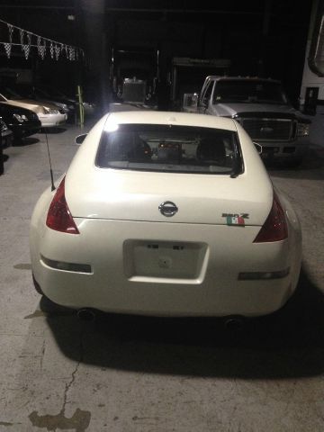 2006 Nissan 350Z 5DR 7-pass VAN I4 FWD