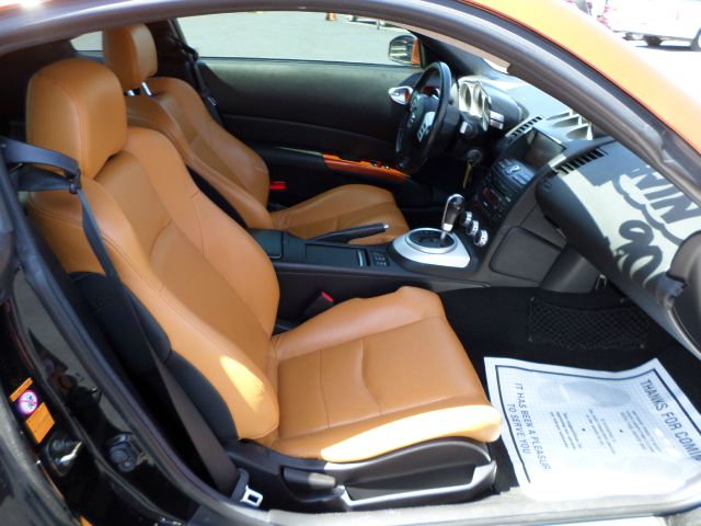 2006 Nissan 350Z 5DR 7-pass VAN I4 FWD