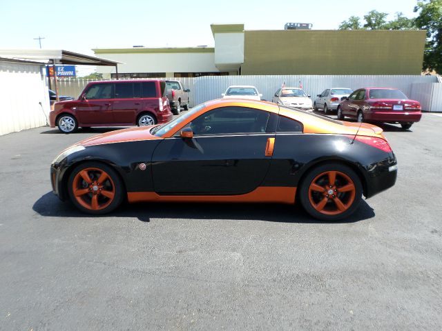 2006 Nissan 350Z 5DR 7-pass VAN I4 FWD