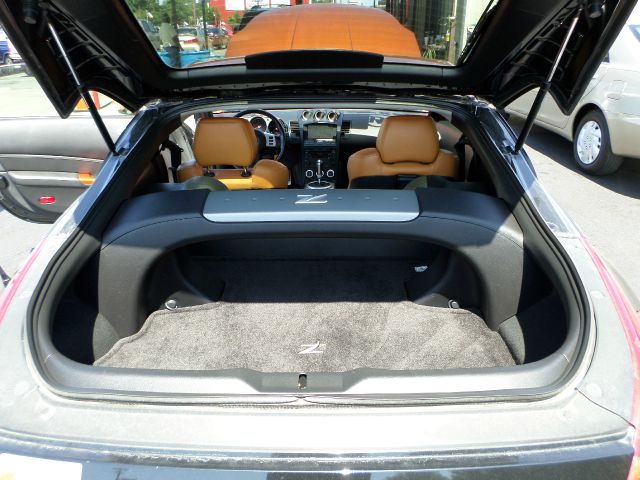 2006 Nissan 350Z 5DR 7-pass VAN I4 FWD