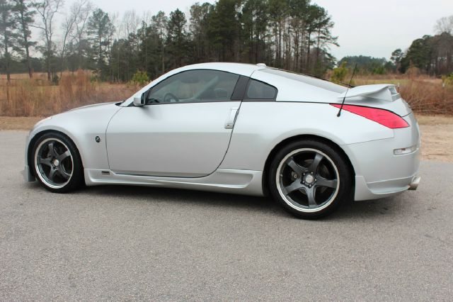 2007 Nissan 350Z 5DR 7-pass VAN I4 FWD