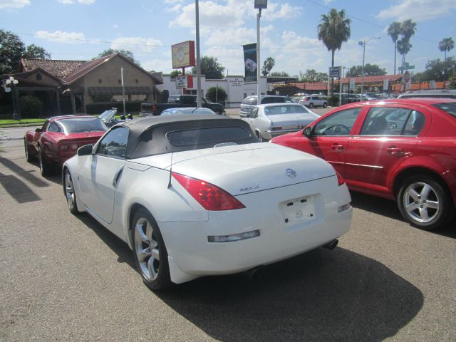 2007 Nissan 350Z 5DR 7-pass VAN I4 FWD