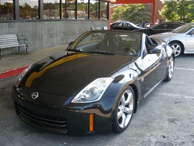 2007 Nissan 350Z 5DR 7-pass VAN I4 FWD