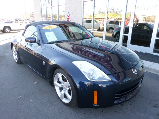 2007 Nissan 350Z 5dr 7-pass Van V6 LE FWD