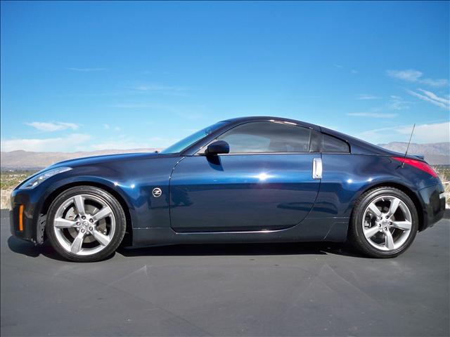 2007 Nissan 350Z 5DR 7-pass VAN I4 FWD