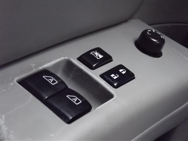 2008 Nissan 350Z 5DR 7-pass VAN I4 FWD