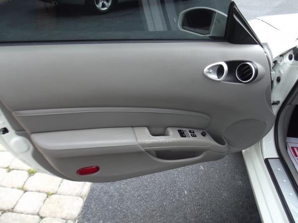 2008 Nissan 350Z 5DR 7-pass VAN I4 FWD