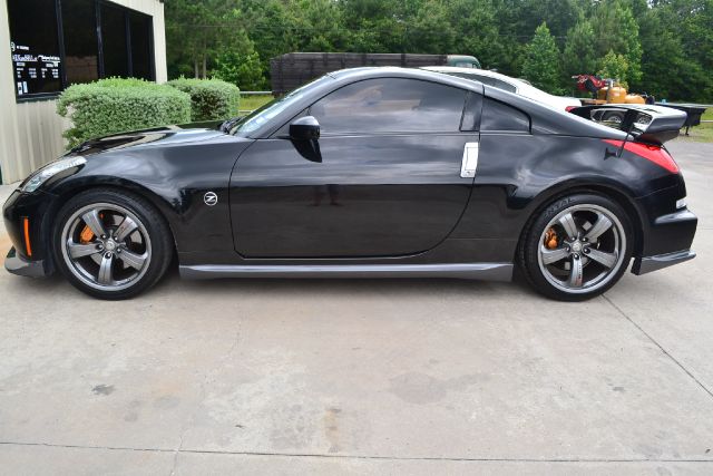 2008 Nissan 350Z King Ranch Supercab Short Bed