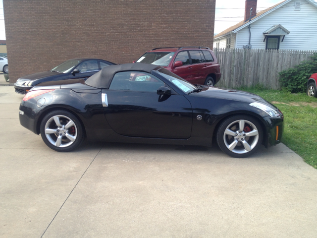 2008 Nissan 350Z 5dr 7-pass Van V6 LE FWD