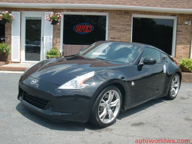 2010 Nissan 370Z Rear-wheel Drive