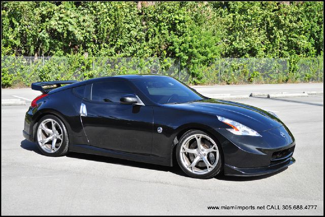 2010 Nissan 370Z IS 3