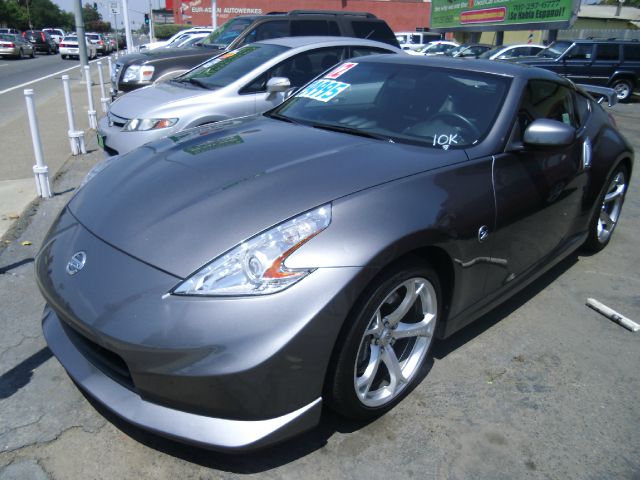 2012 Nissan 370Z IS 3