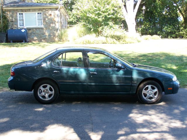 1993 Nissan Altima Unknown