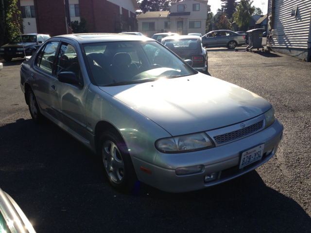 1994 Nissan Altima 3.0 Quattro